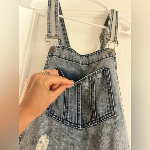 FREE PEOPLE OVERALLS - Picture 2 of 5